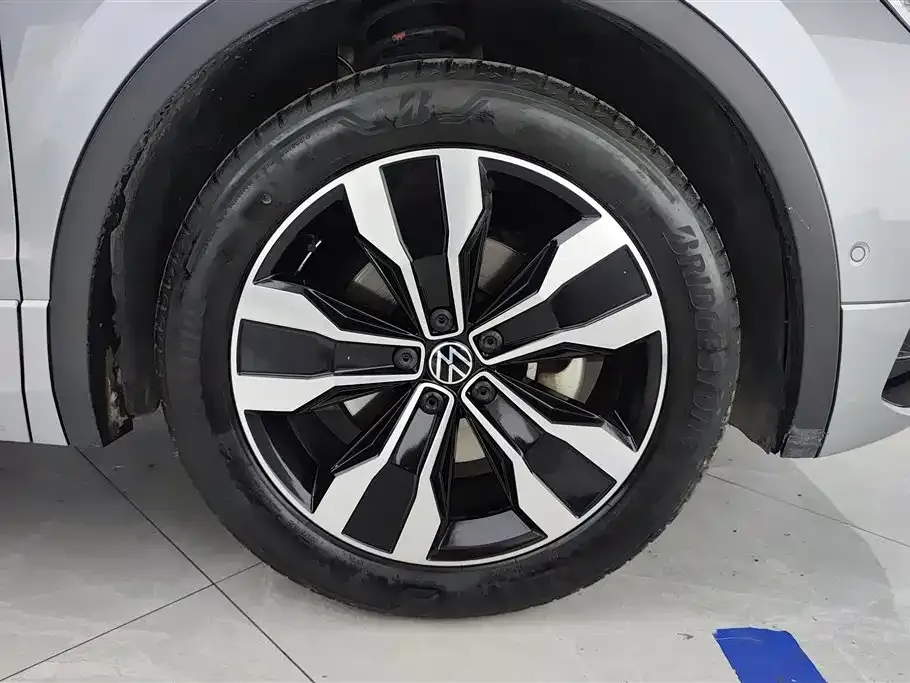 Volkswagen Tiguan L 2022 из CN, фото 9
