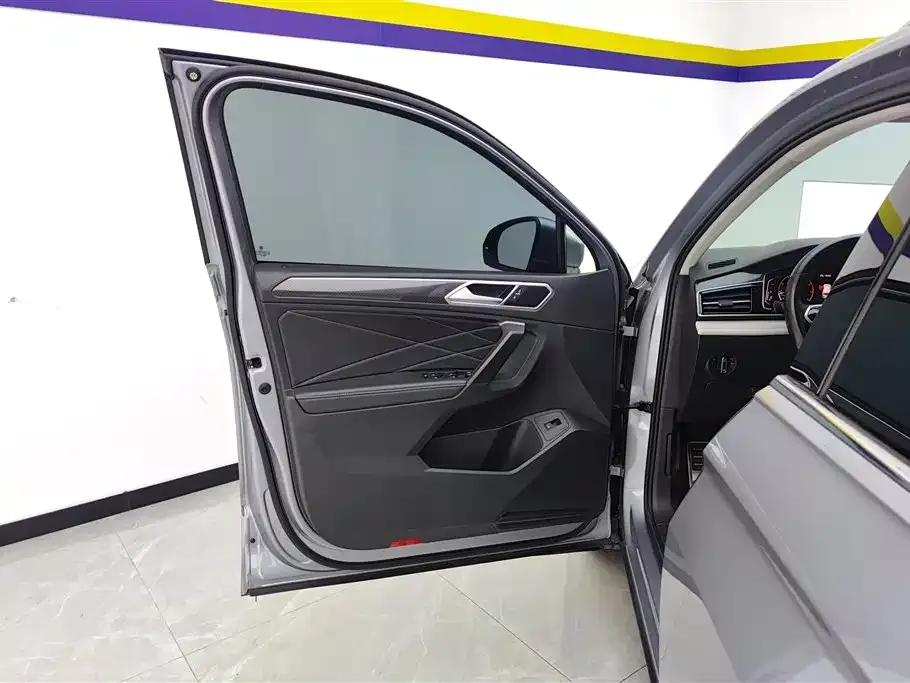 Volkswagen Tiguan L 2022 из CN, фото 7