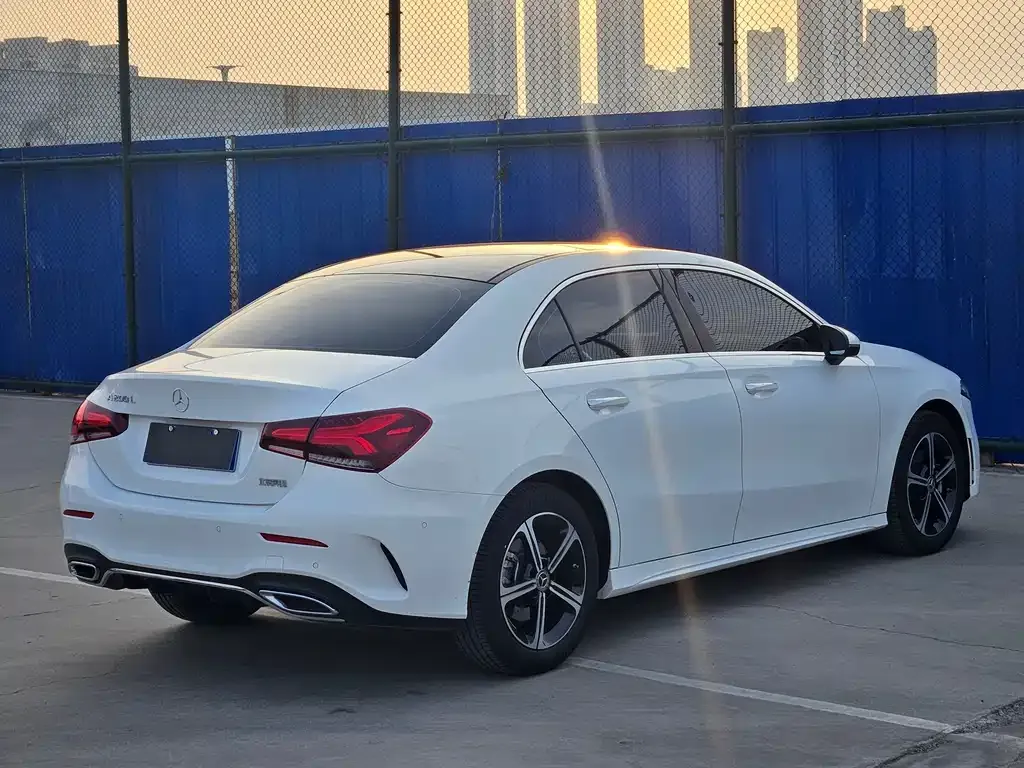 Mercedes-Benz A-Class 2022 из CN, фото 10