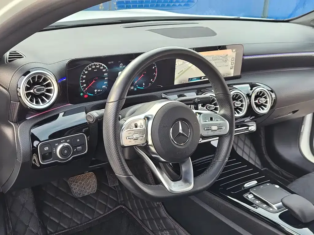 Mercedes-Benz A-Class 2022 из CN, фото 3