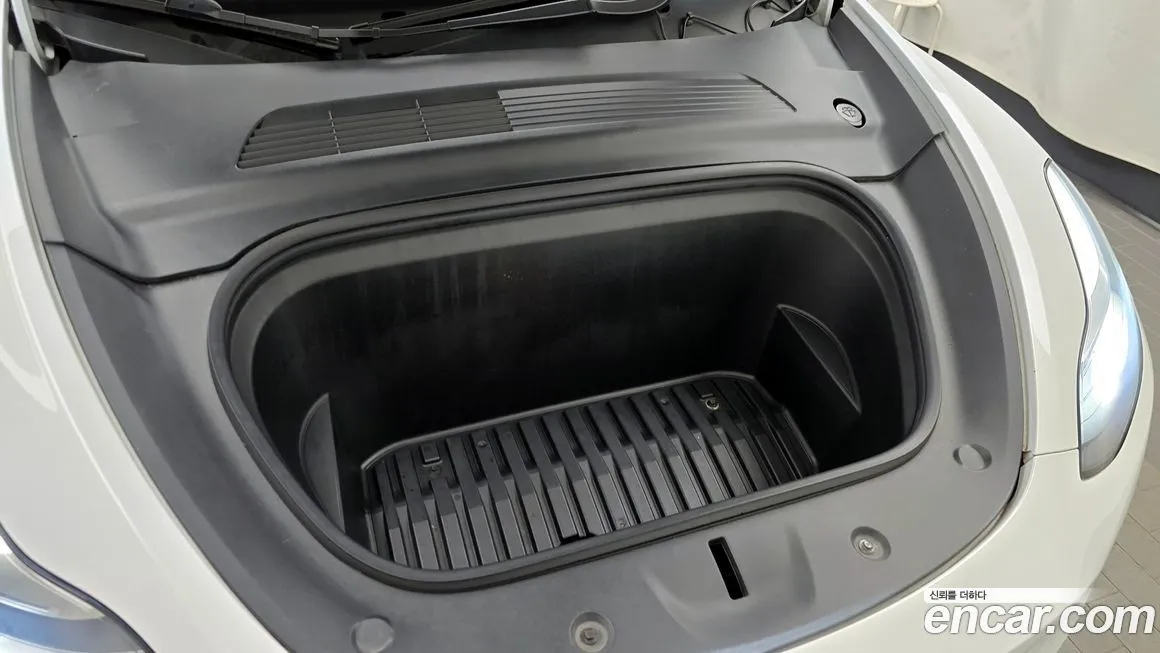 Tesla Model Y 2021 из KR, фото 8