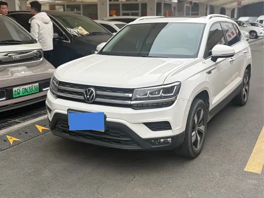Volkswagen Tharu — фото 1
