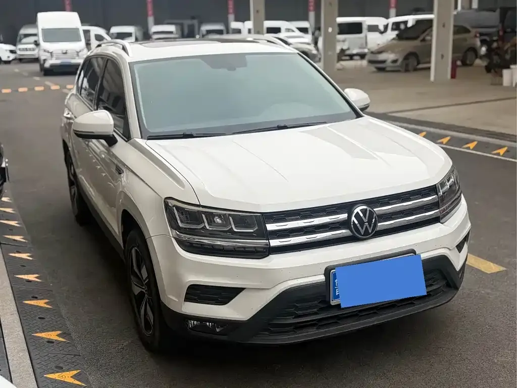 Volkswagen Tharu — фото 4