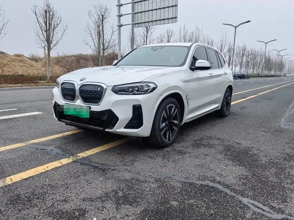 BMW iX3 2024 из CN, фото 1