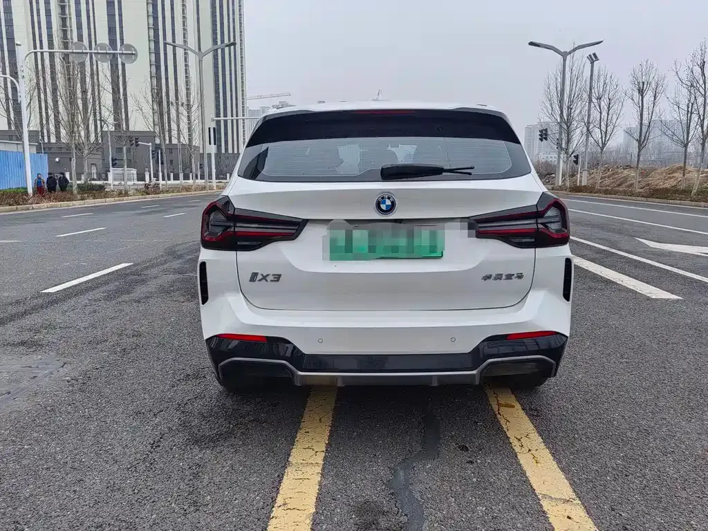BMW iX3 2024 из CN, фото 9
