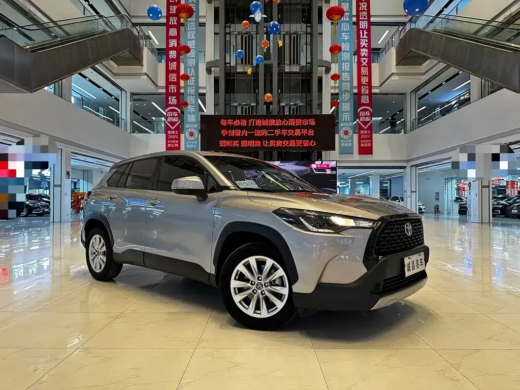 Toyota Corolla Cross 2023 из CN, фото 10