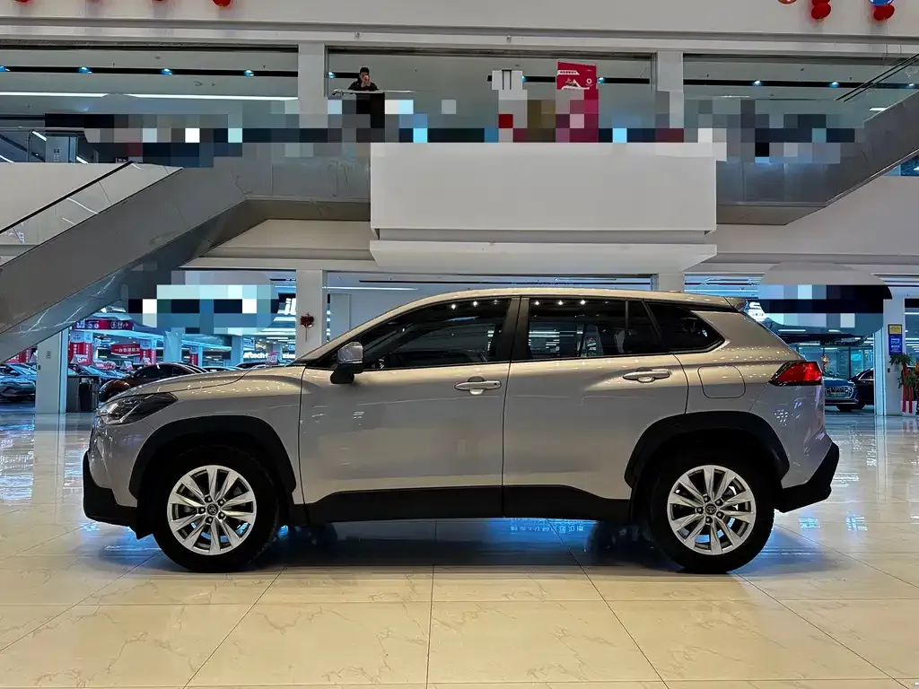Toyota Corolla Cross 2023 из CN, фото 2