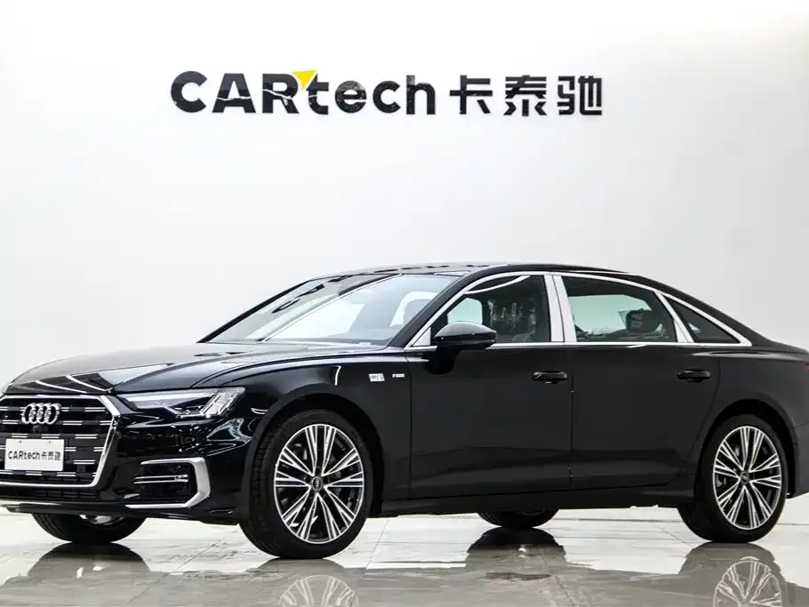 Audi A6L — фото 1