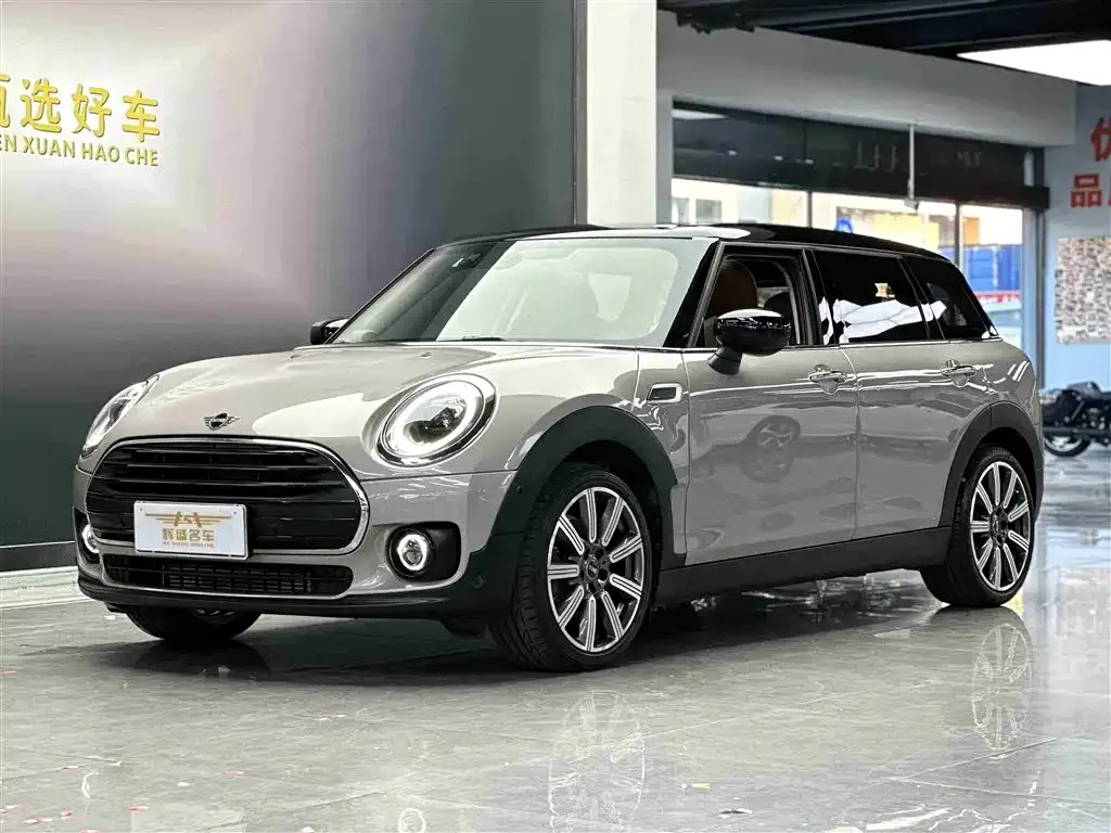 MINI Clubman — фото 1