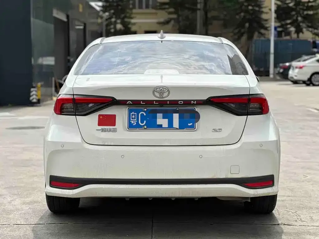 Toyota Allion — фото 2