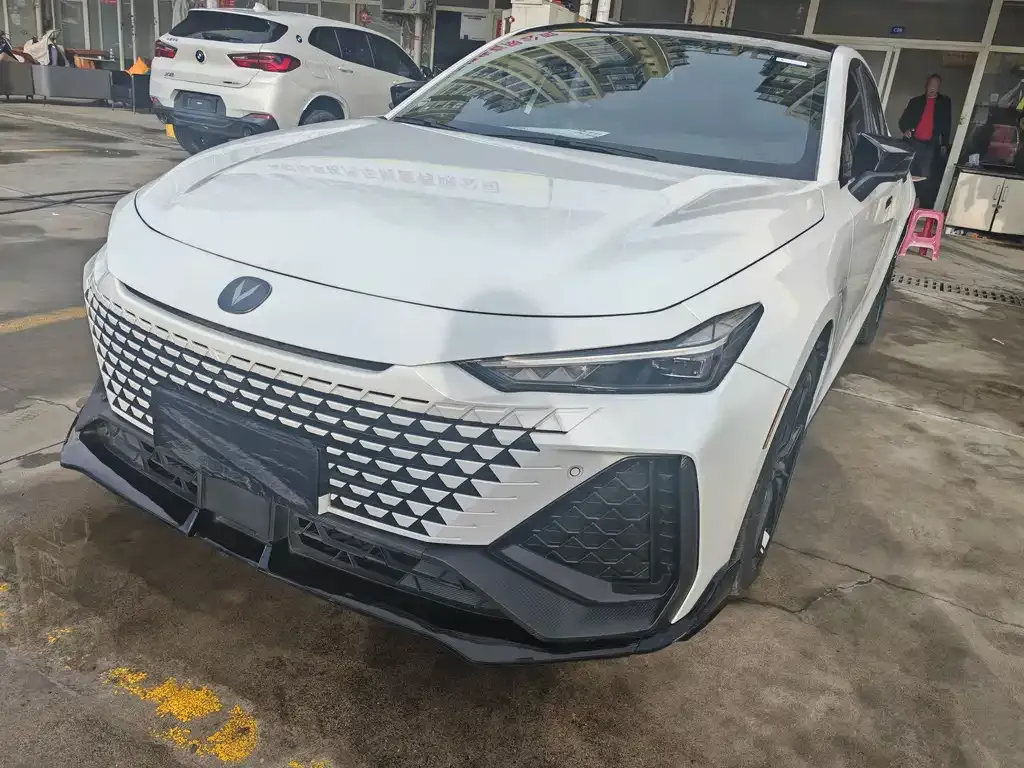 Changan UNI-V 2023 из CN, фото 1