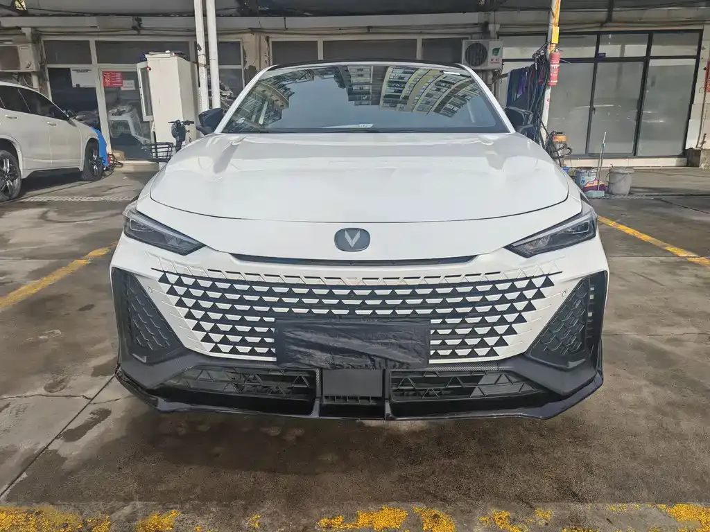 Changan UNI-V 2023 из CN, фото 4