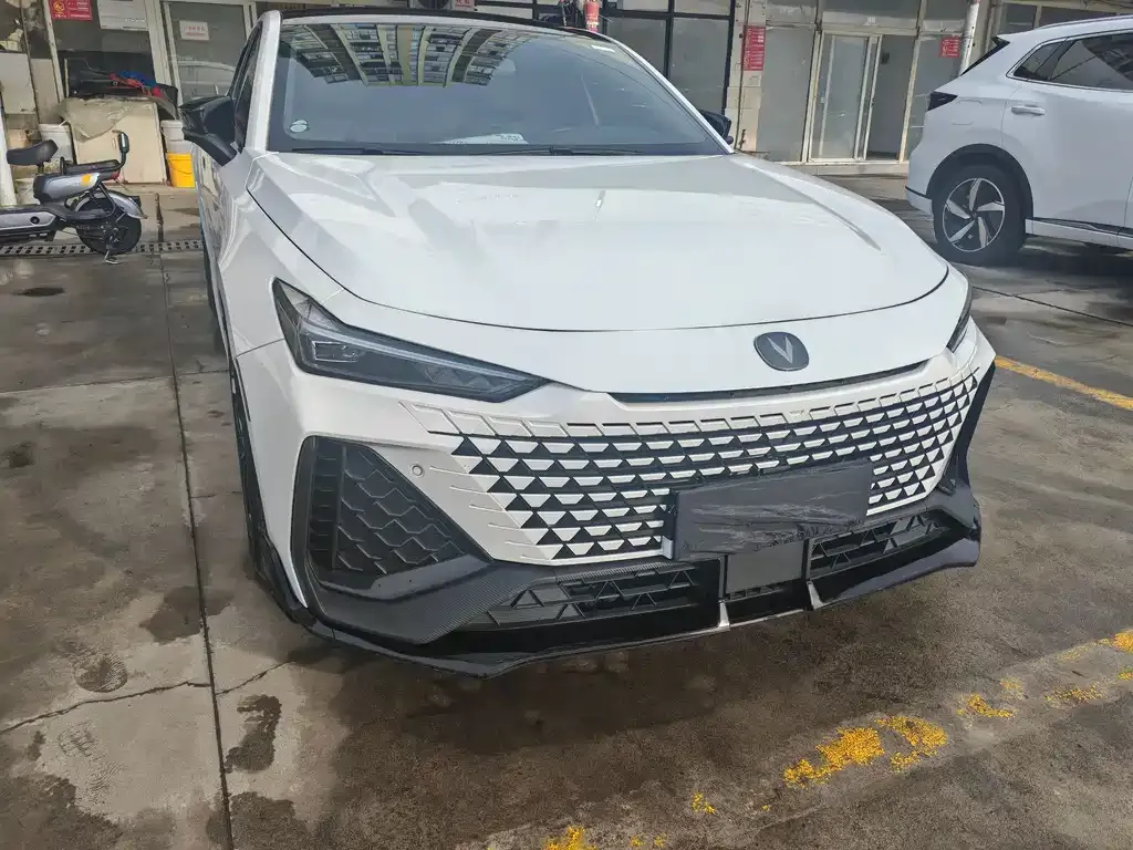Changan UNI-V 2023 из CN, фото 2