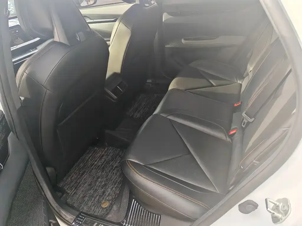 Changan UNI-V 2023 из CN, фото 7