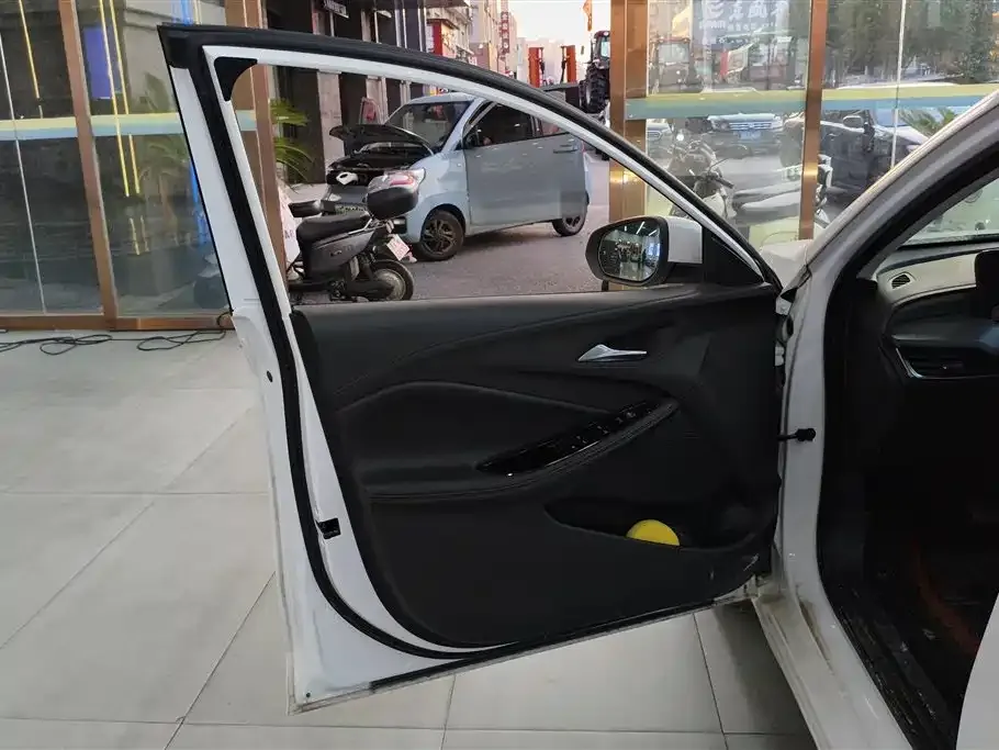 Buick Verano 2023 из CN, фото 5