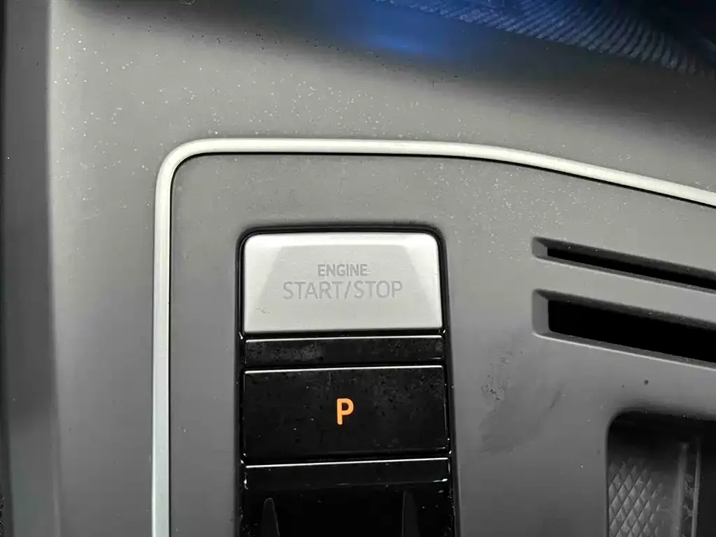 Volkswagen Golf 2022 из CN, фото 7