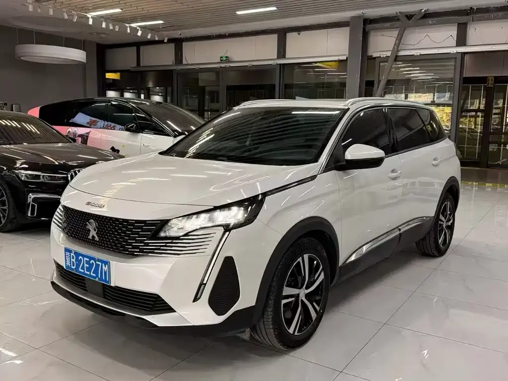 Peugeot 5008