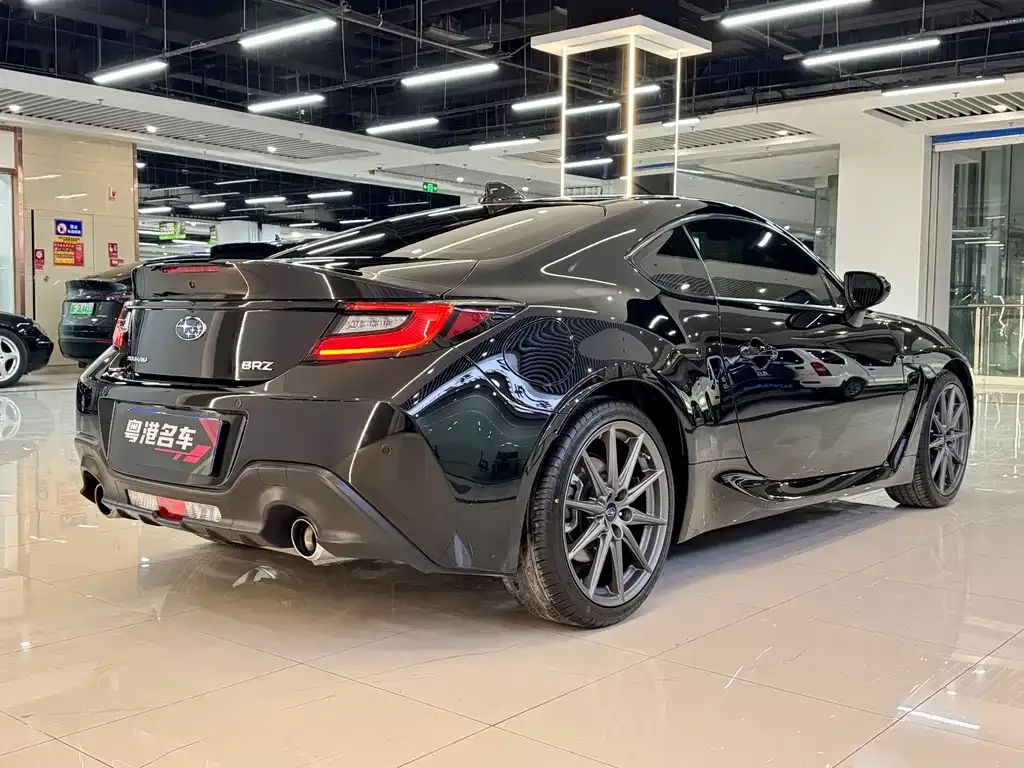Subaru BRZ — фото 4