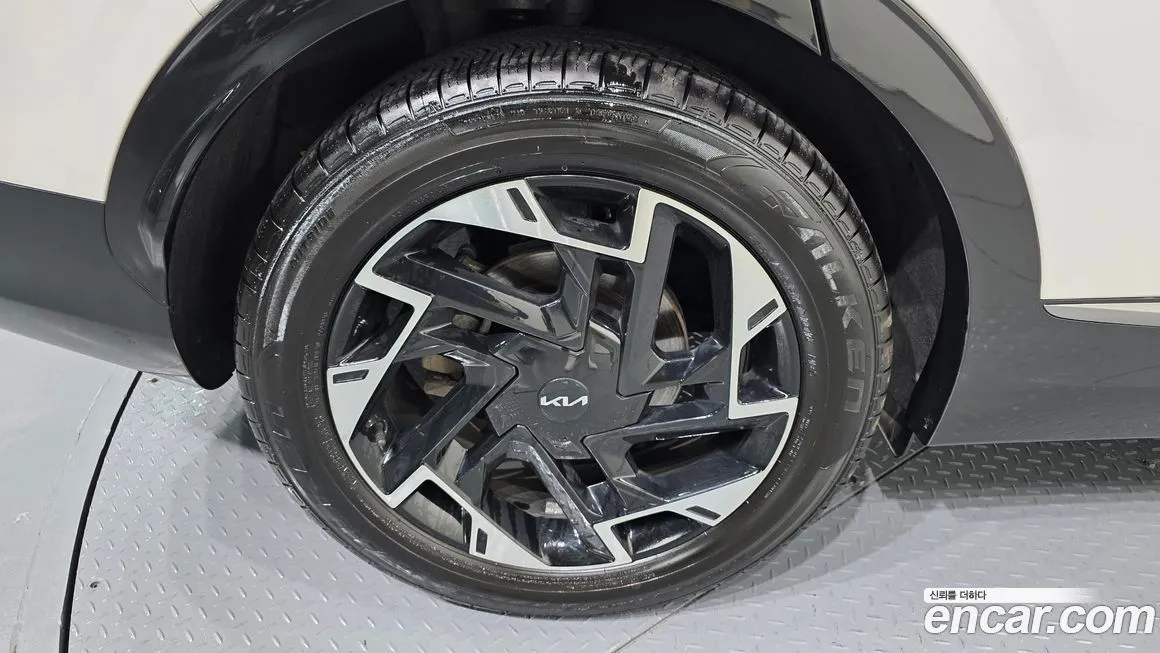 Kia Sportage — фото 6
