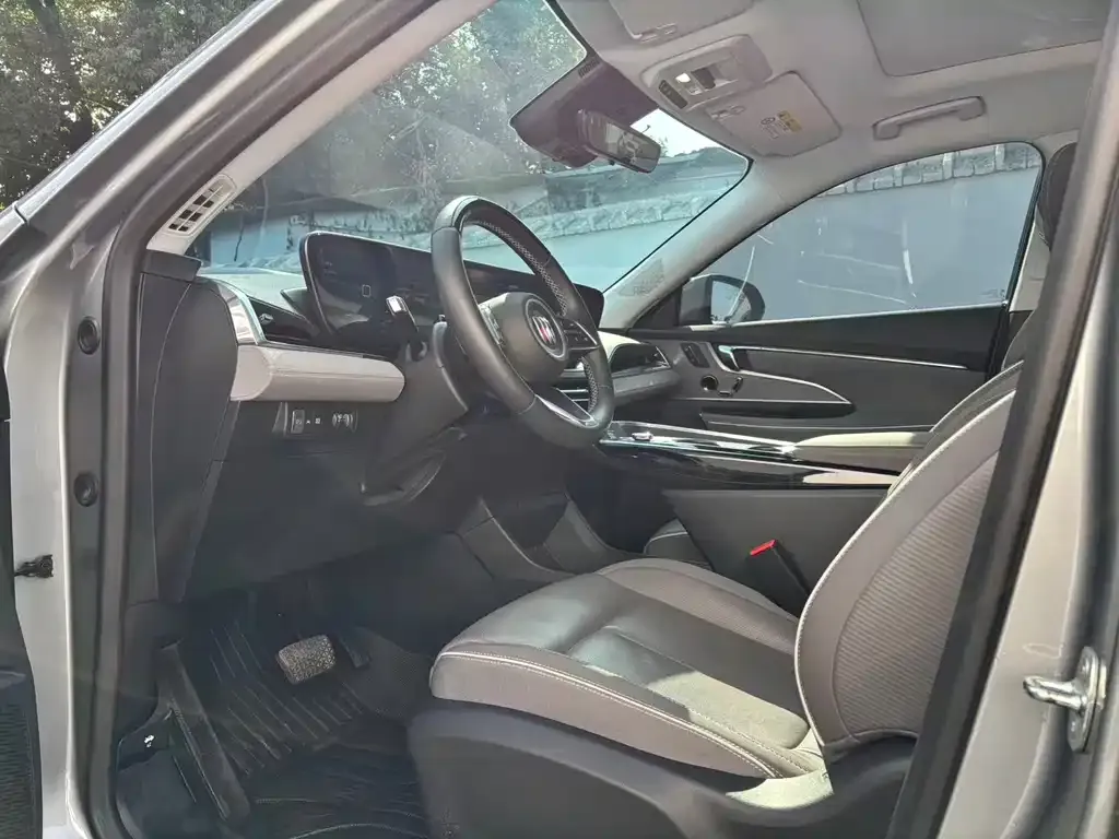 Buick E5 2023 из CN, фото 2