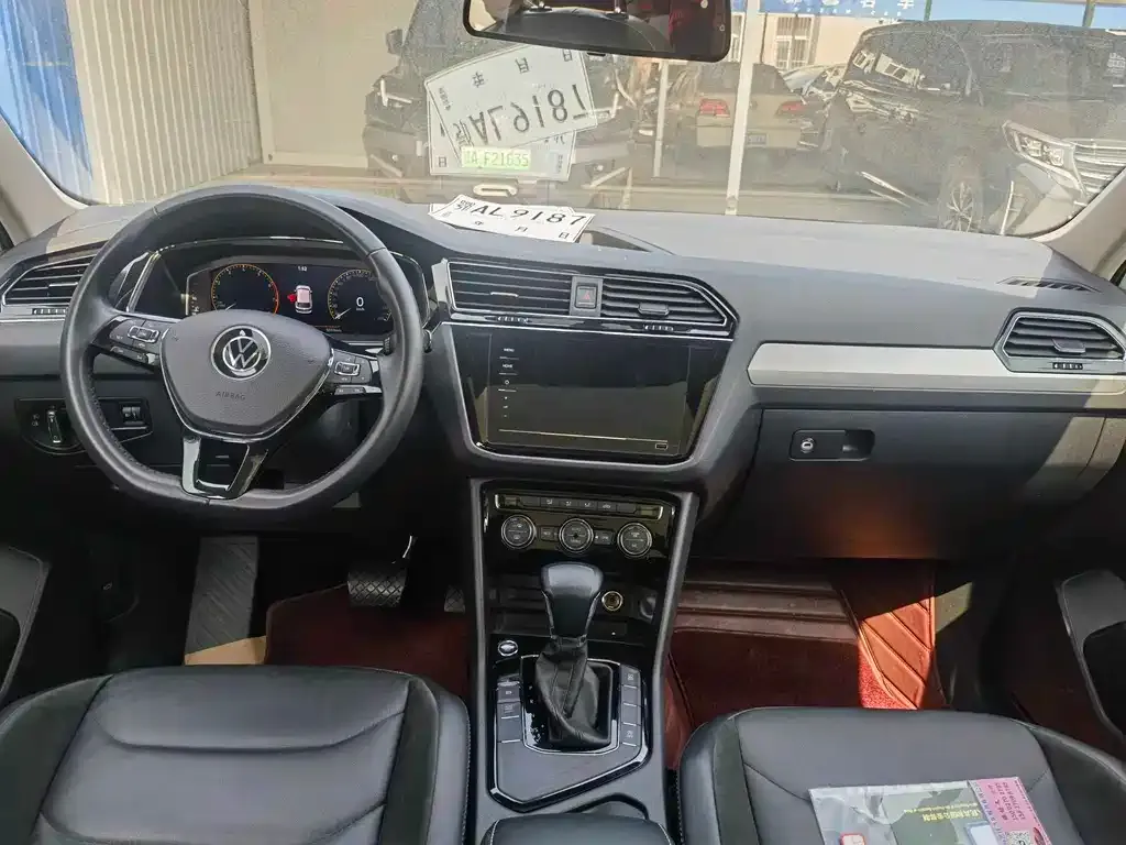 Volkswagen Tiguan L 2021 из CN, фото 5