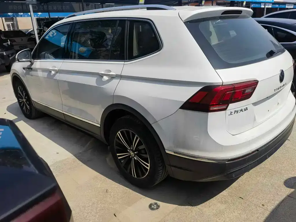 Volkswagen Tiguan L 2021 из CN, фото 8