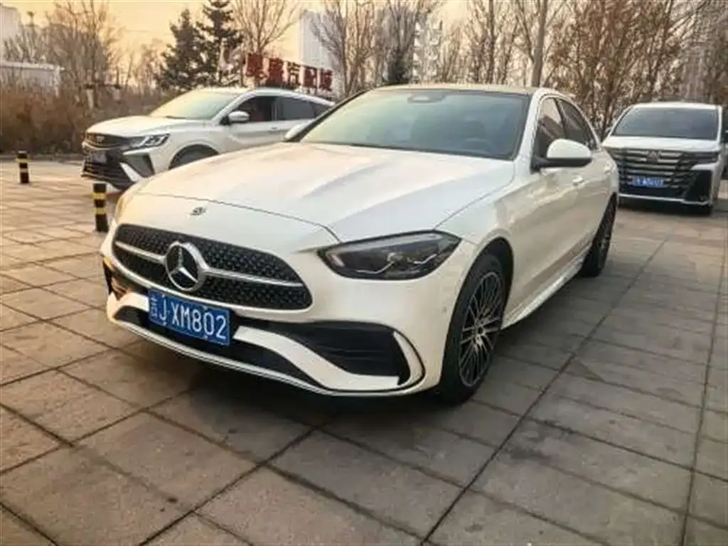 Mercedes-Benz C-Class — фото 1
