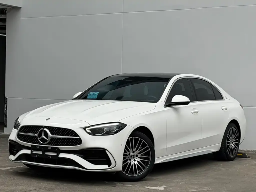 Mercedes-Benz C-Class — фото 1