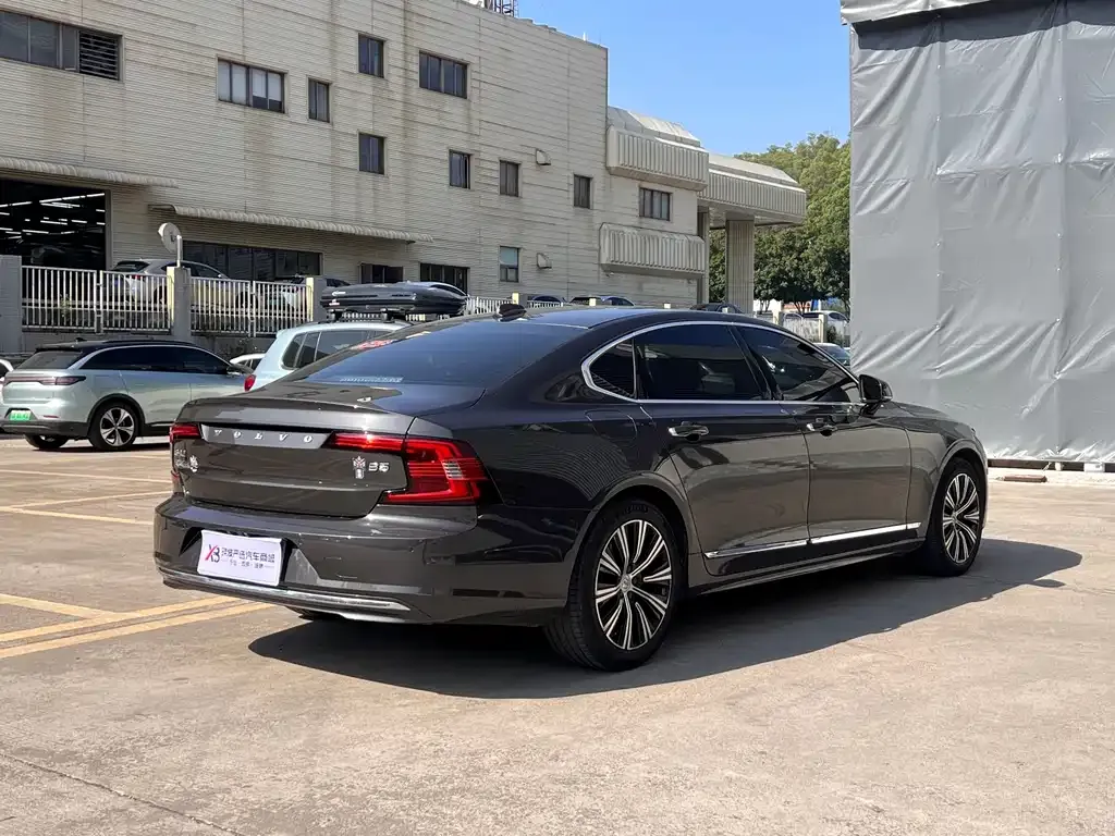 Volvo S90 — фото 4