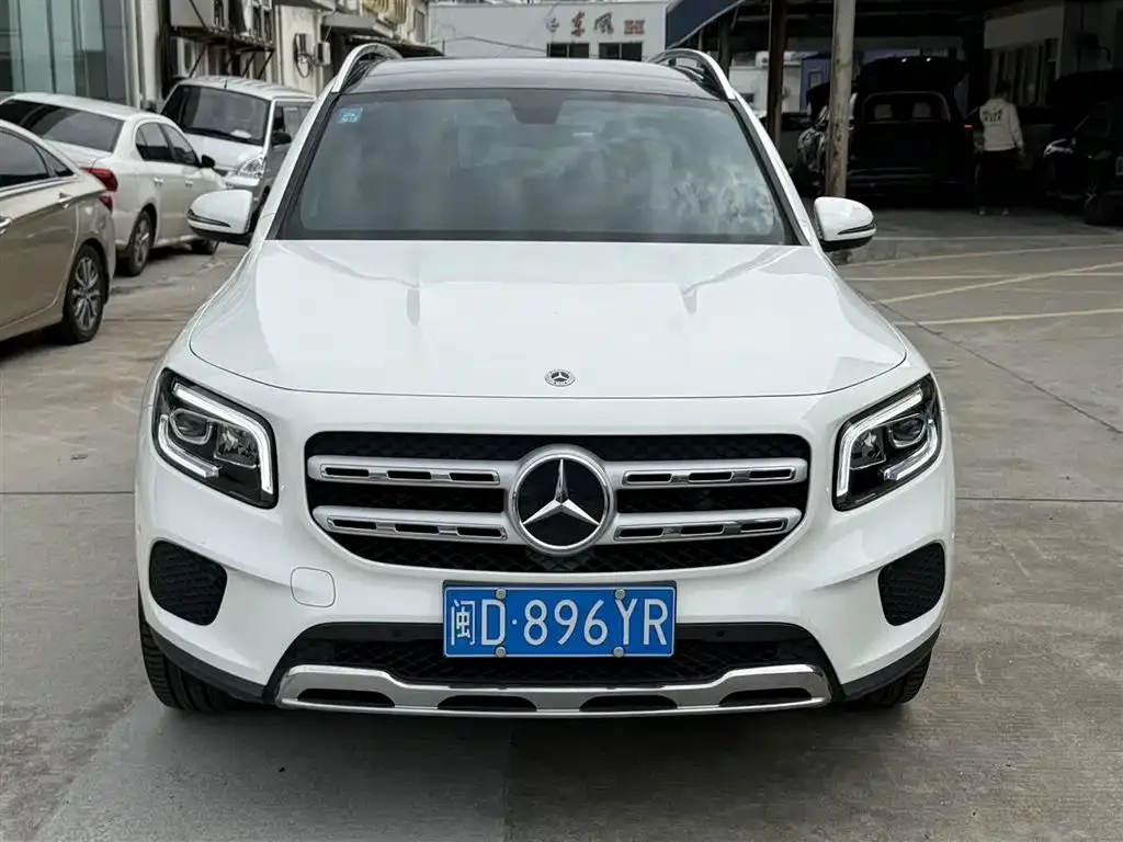 Mercedes-Benz GLB 2023 из CN, фото 1