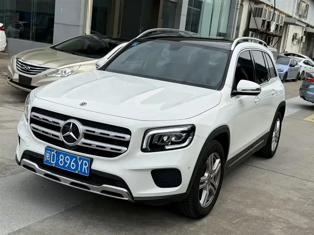Mercedes-Benz GLB 2023 из CN, фото 3
