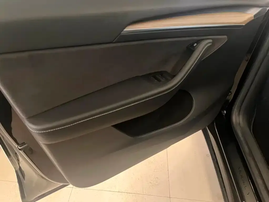 Tesla Model Y 2023 из CN, фото 6
