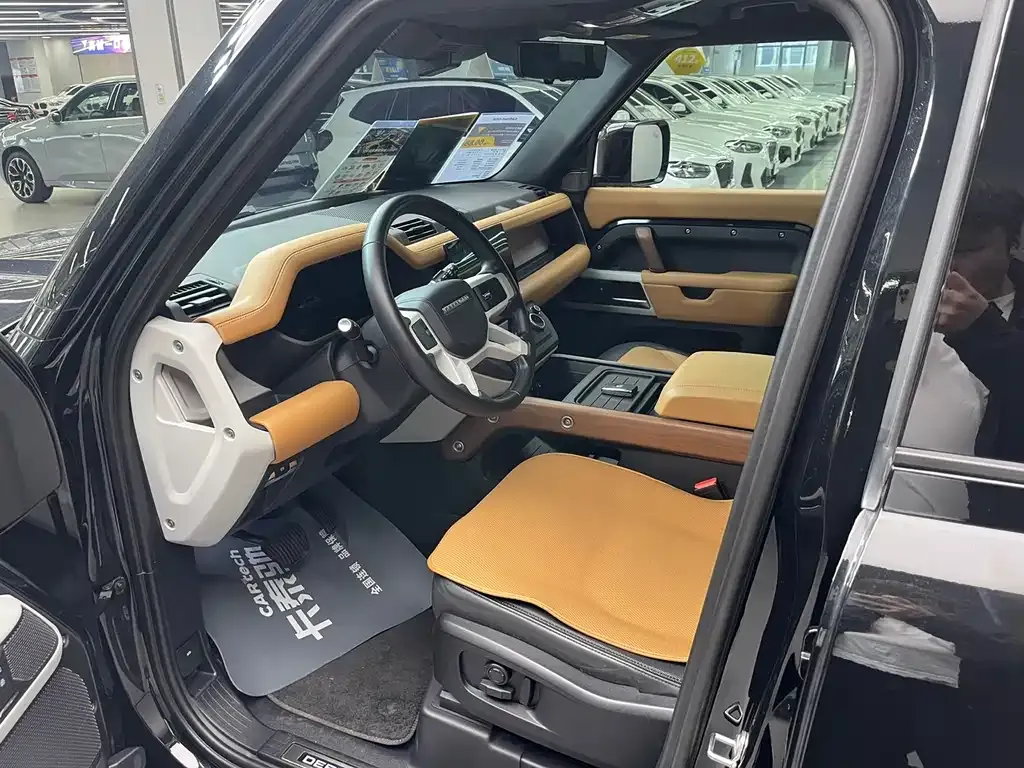 Land Rover Defender 2024 из CN, фото 10