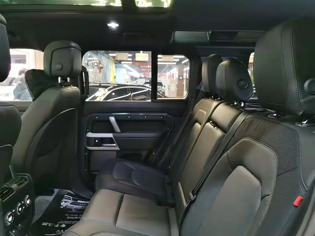 Land Rover Defender — фото 4