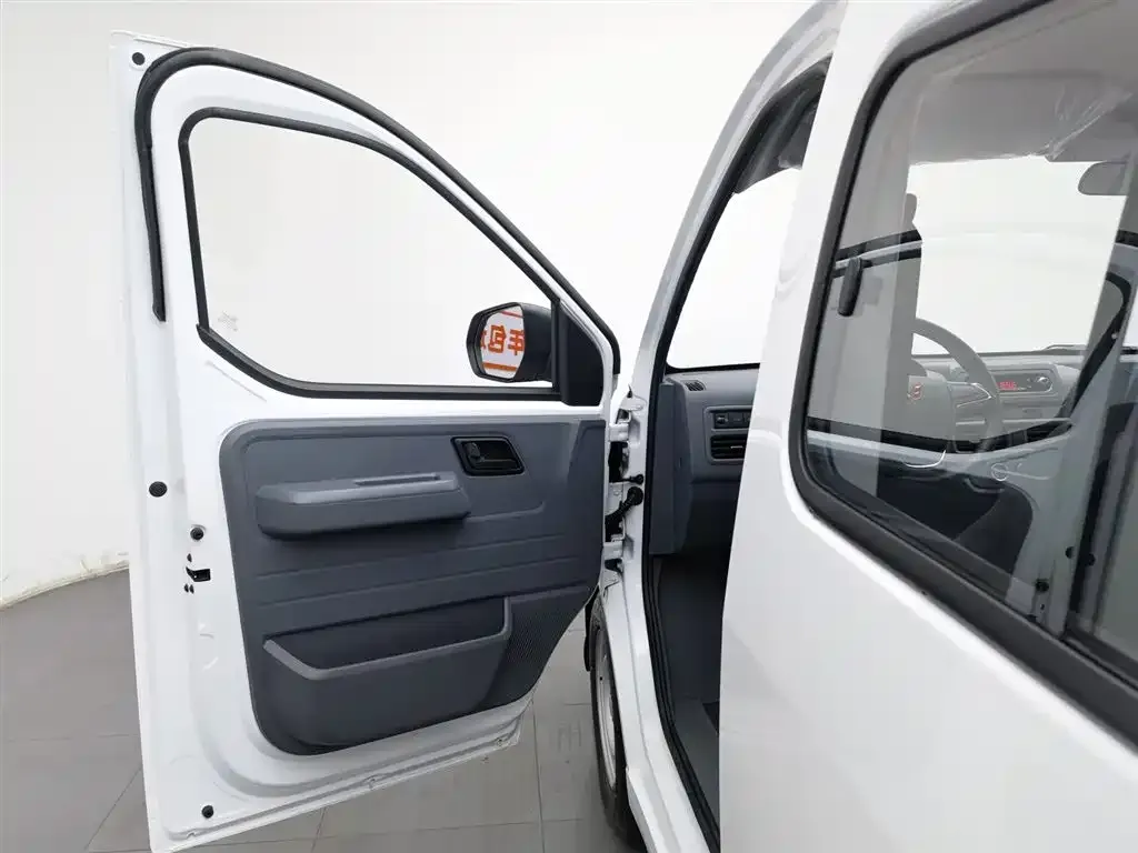 Wuling Yangguang 2025 из CN, фото 4