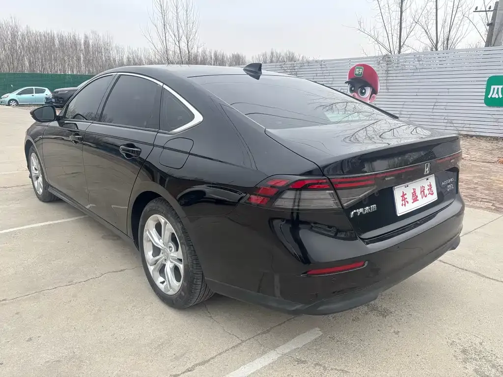 Honda Accord — фото 3