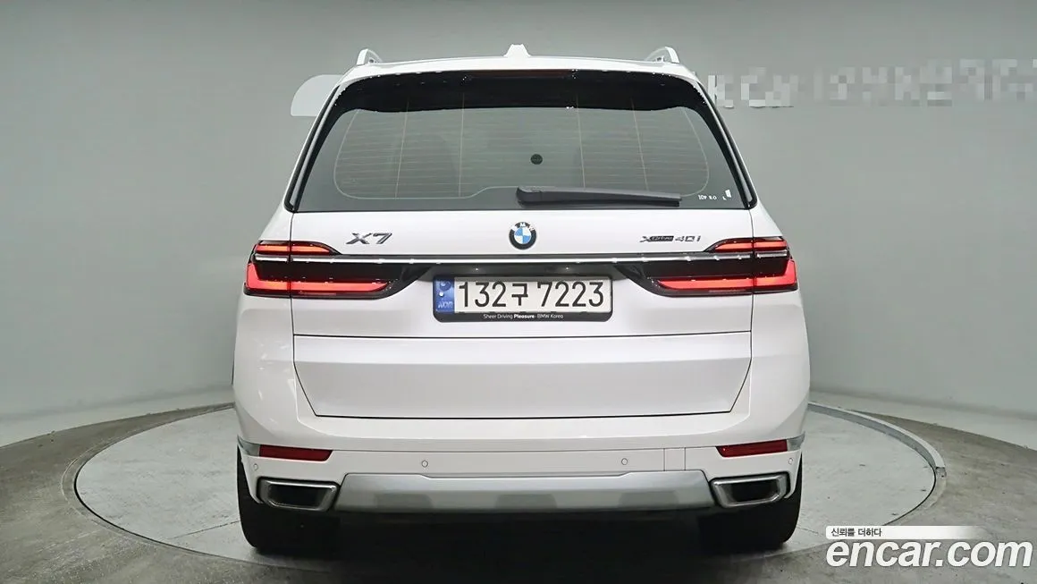 BMW X7 — фото 2