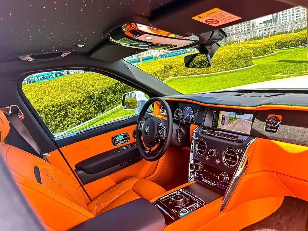 Rolls-Royce Cullinan 2023 из CN, фото 6