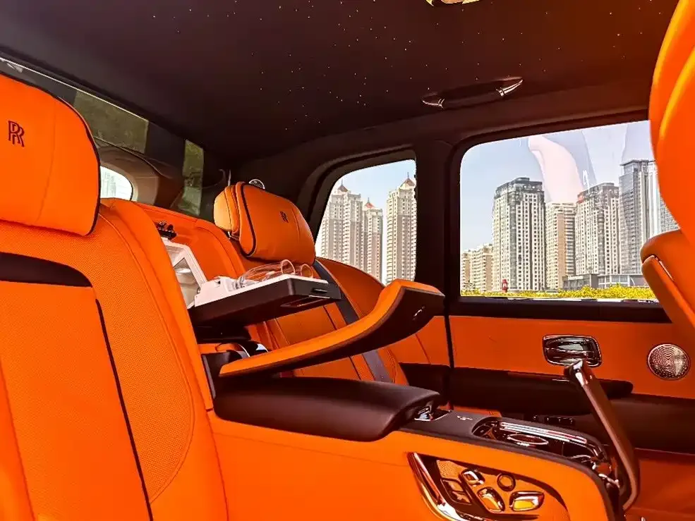 Rolls-Royce Cullinan 2023 из CN, фото 3