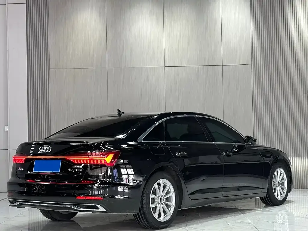 Audi A6L — фото 3