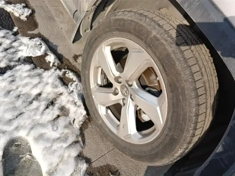 Toyota RAV4 2021 из CN, фото 6