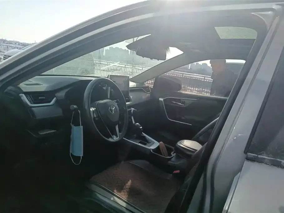 Toyota RAV4 2021 из CN, фото 7