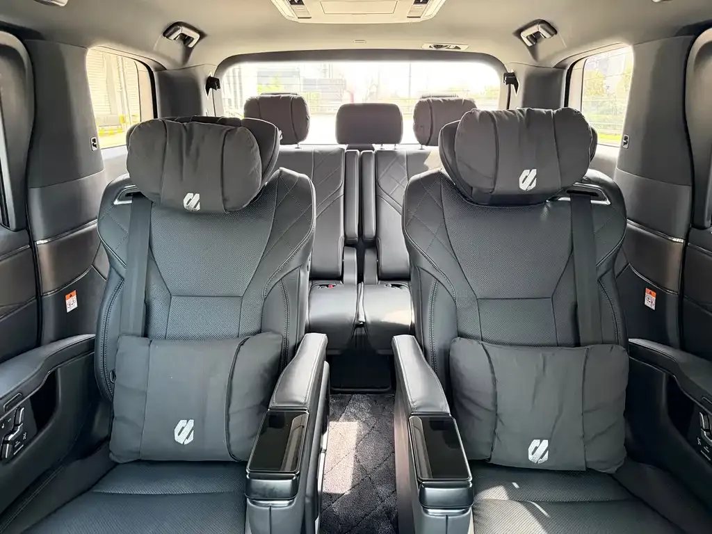Toyota Alphard 2026 из CN, фото 10