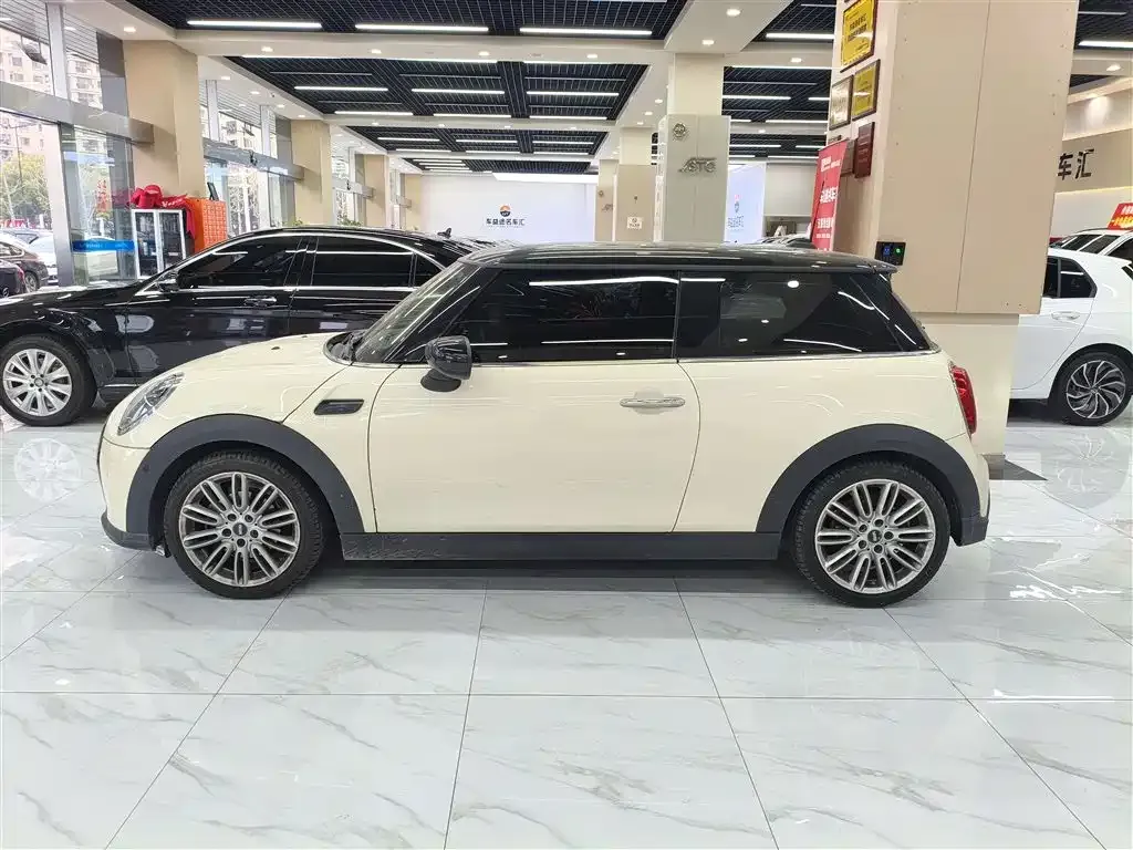 MINI Cooper (3-door) 2021 из CN, фото 2
