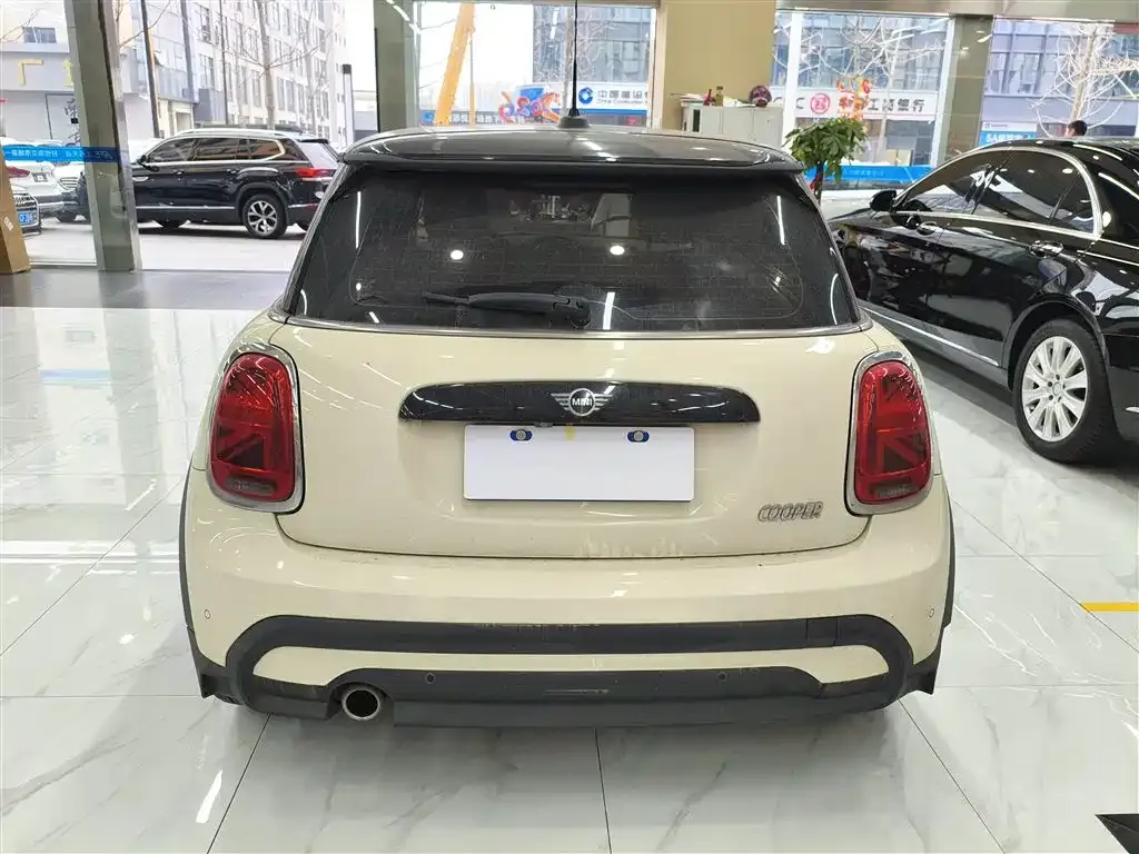 MINI Cooper (3-door) 2021 из CN, фото 3