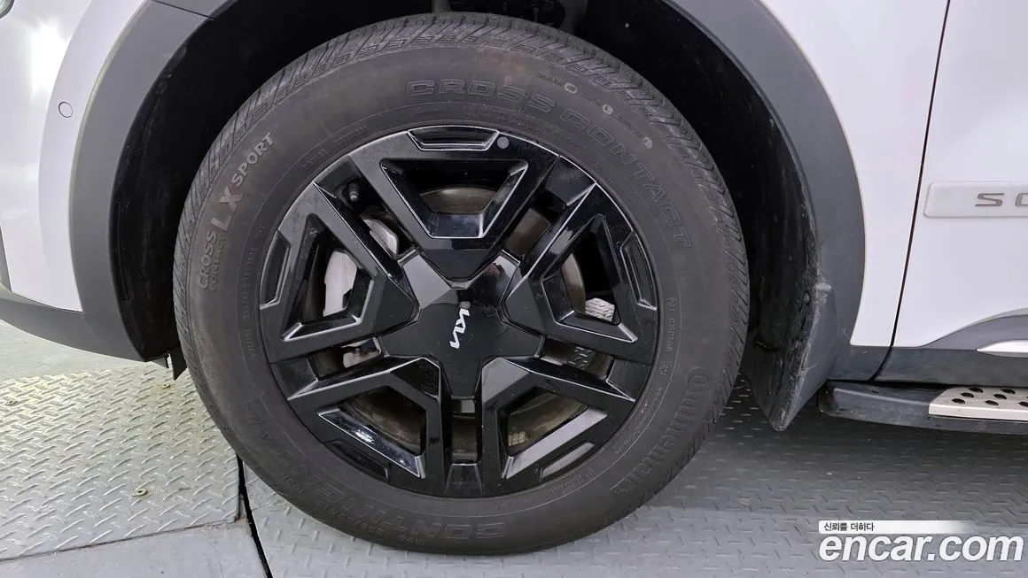 Kia Sorento — фото 10