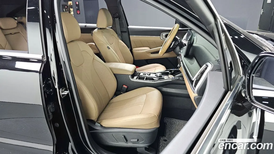 Kia Sorento — фото 10