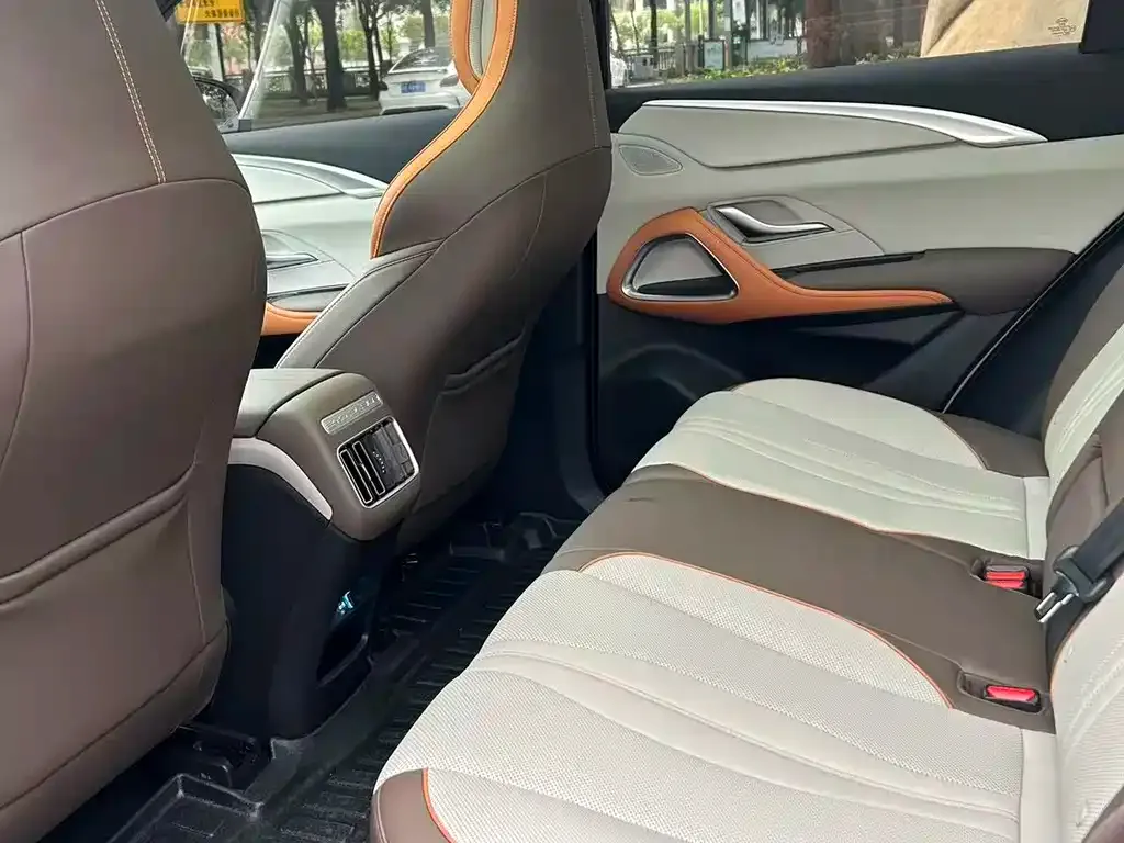 BYD Pro New Energy — фото 6