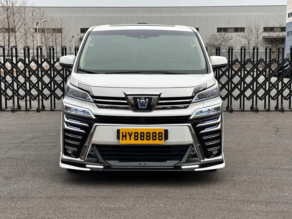 Toyota Vellfire — фото 6