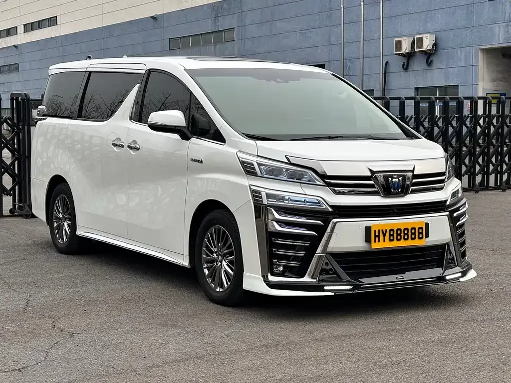 Toyota Vellfire — фото 7